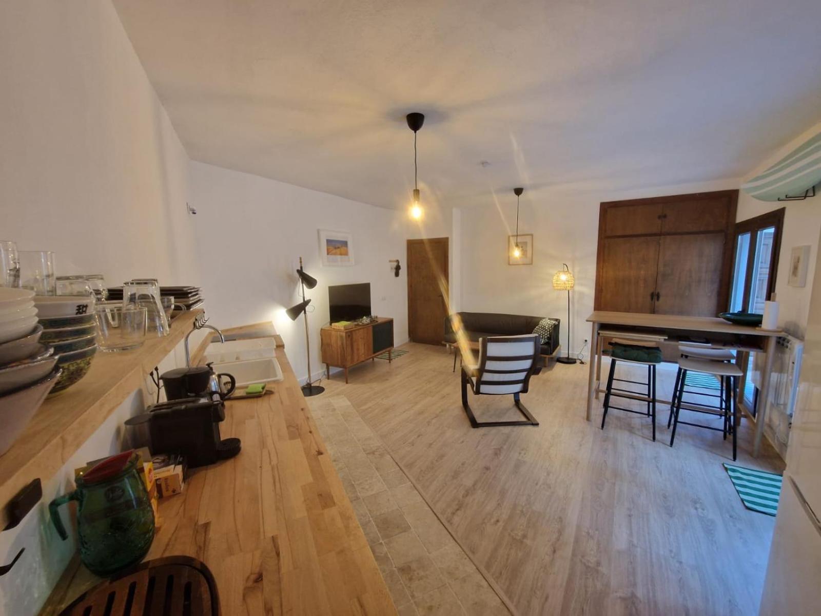 Lejlighed Amplia Y Tranquila Con Bano Privado En Piso Compartido